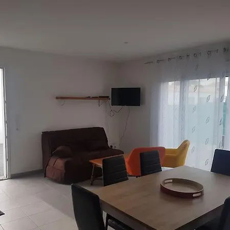 Maison Au Calme 2 A 300 M De La Plage 2 Holiday home