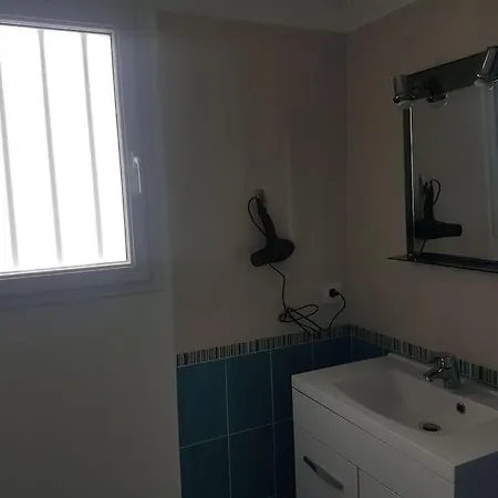 Maison Au Calme 2 A 300 M De La Plage 2 Holiday home